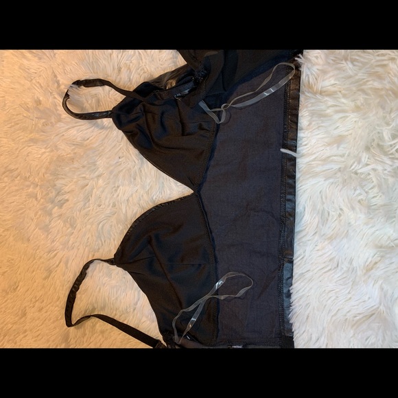 Crop Top - Picture 5 of 6